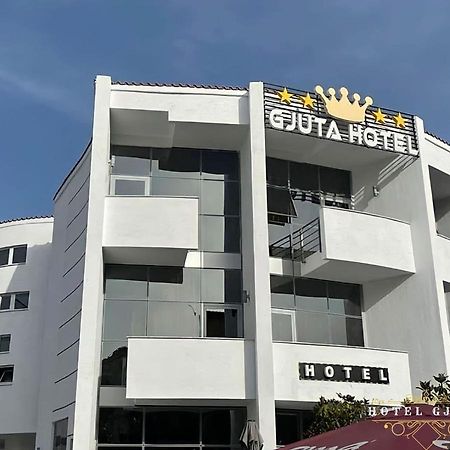 Hotel Gjuta Farke e Madhe Eksteriør billede